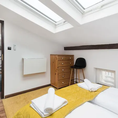 Sun & Snow, Sunshine Loft Cracow דירה *
